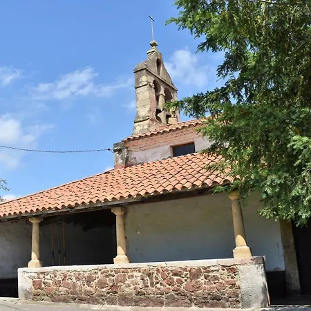 Casa Carmen Y Mera Ferrones