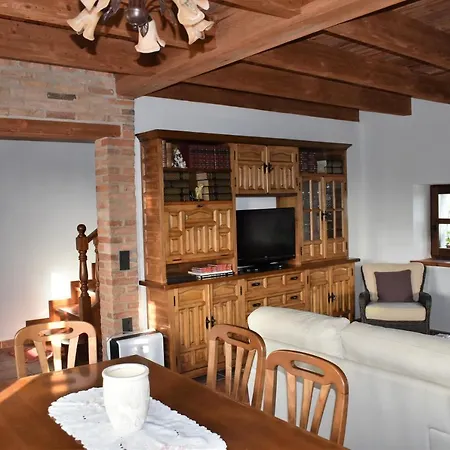 Casa Carmen Y Mera Holiday home