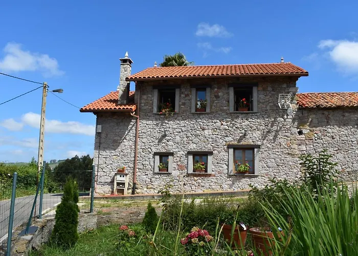 Casa Carmen Y Mera *